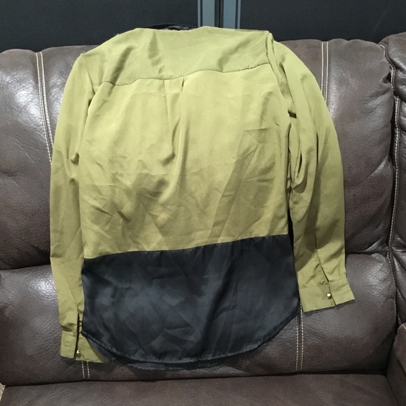 New! Two Toned Button Up - Picture 2 of 2